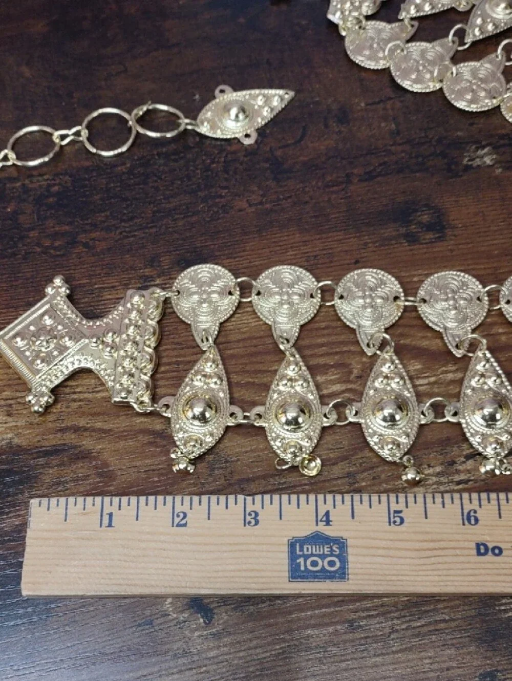 Artisan Crafted elegant gold